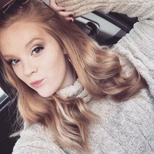 Meet your Posher, Caitlyn